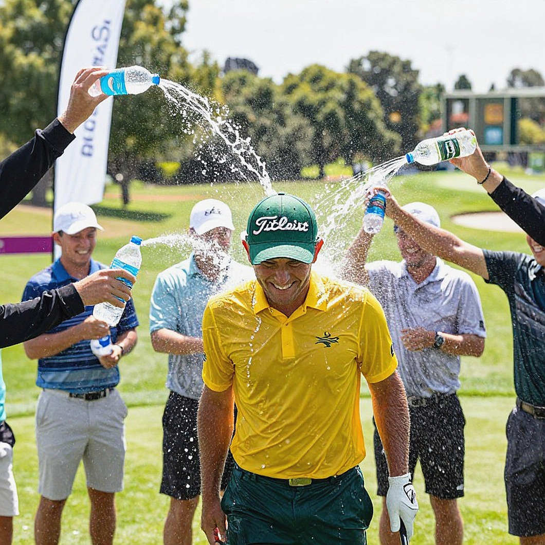 Tiger Woods nhận án phạt 5 năm cấm lái xe: Hóa đơn đến hạn của một huyền thoại đang mắc kẹt giữa hai thế giới Tiger Woods nhận án phạt 5 năm cấm lái xe: Hóa đơn đến hạn của một huyền thoại đang mắc kẹt giữa hai thế giới
