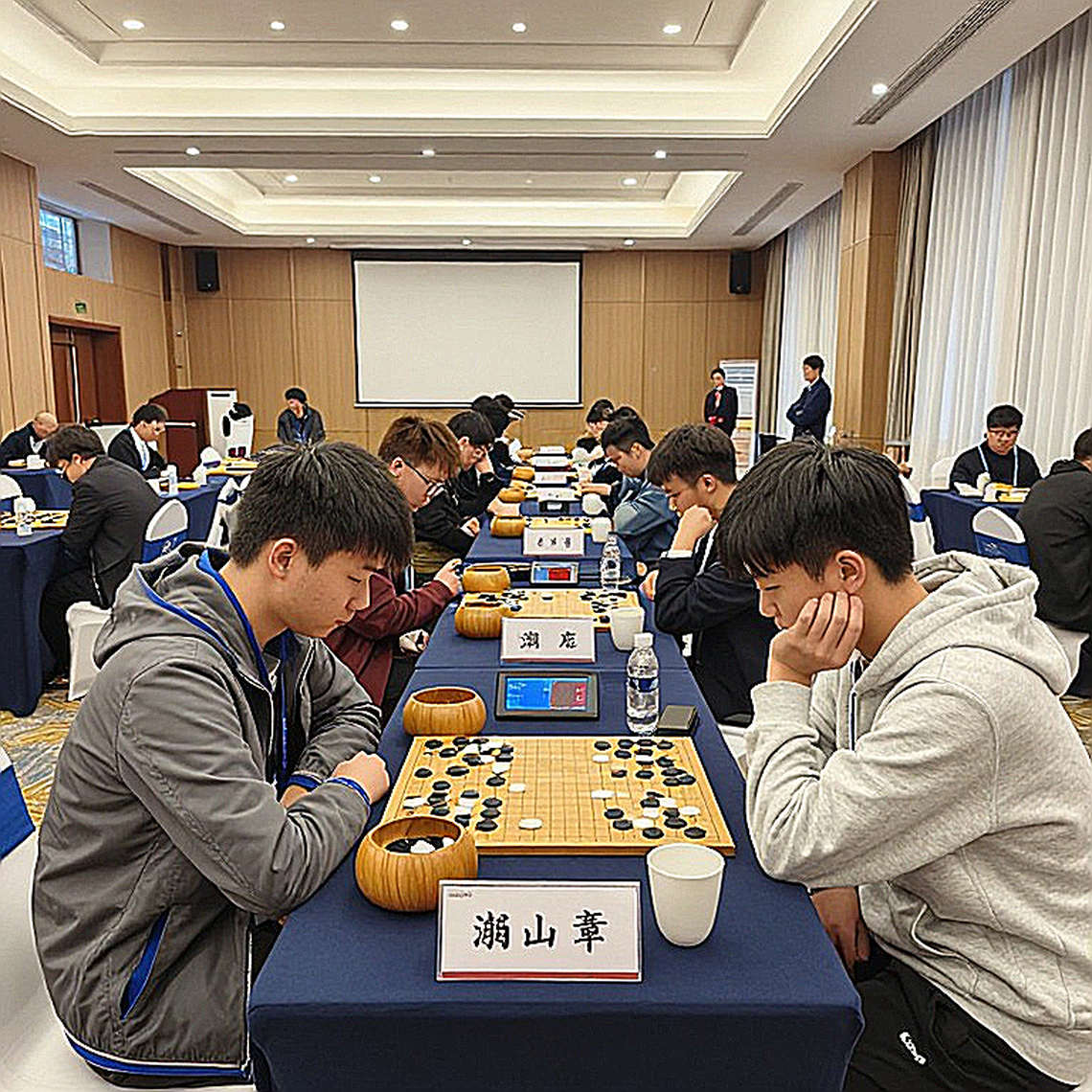 Carlsen trở lại, 1 triệu USD và cuộc đua nước rút trước Olympiad: Giải Cờ Vua Toàn Cầu 2026 hứa hẹn kịch tính