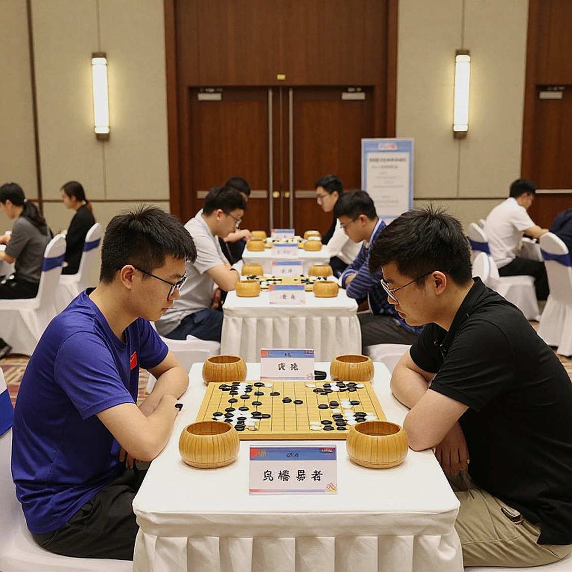 Samarkand 2026: Ấn Độ bảo vệ ngai vàng, Gukesh – Sindarov tái đấu trong bóng hình Olympiad