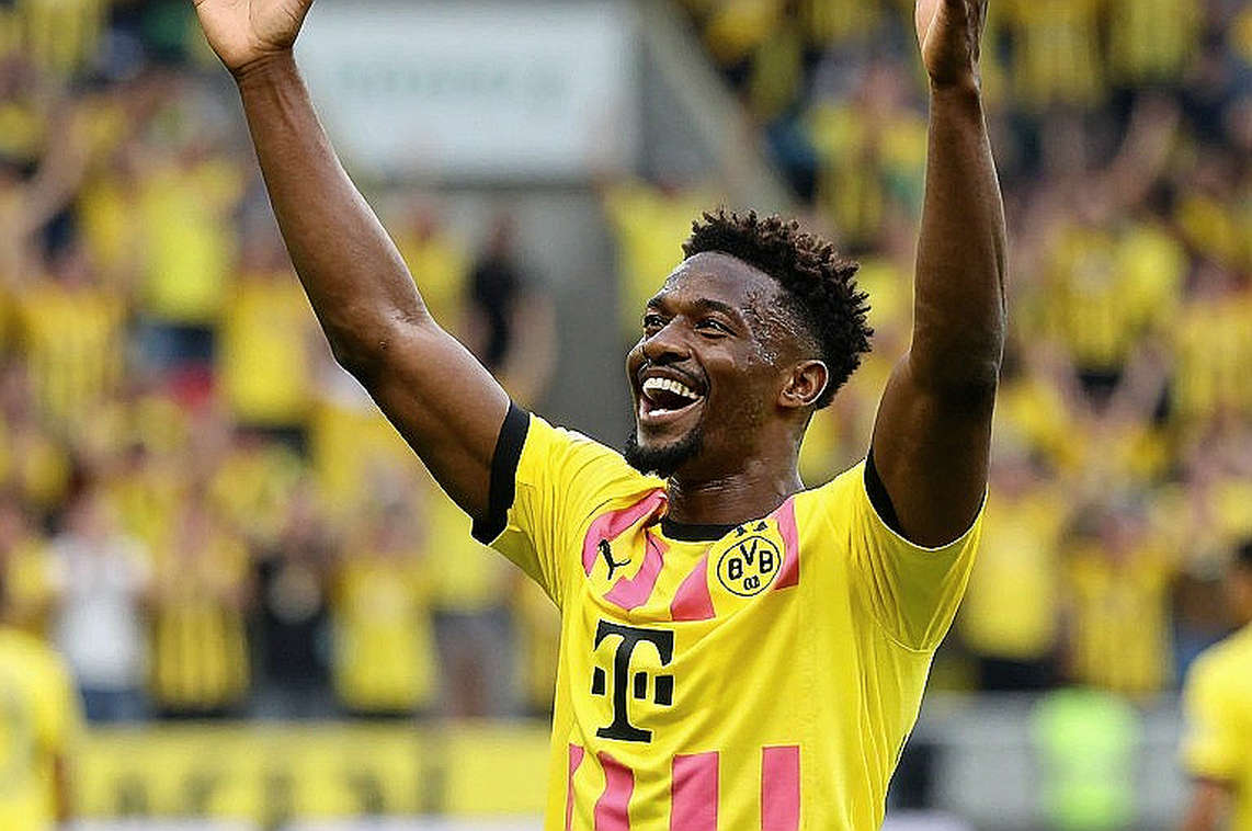 Barcelona Insists, Atletico Prepares Shock to Keep Alvarez
